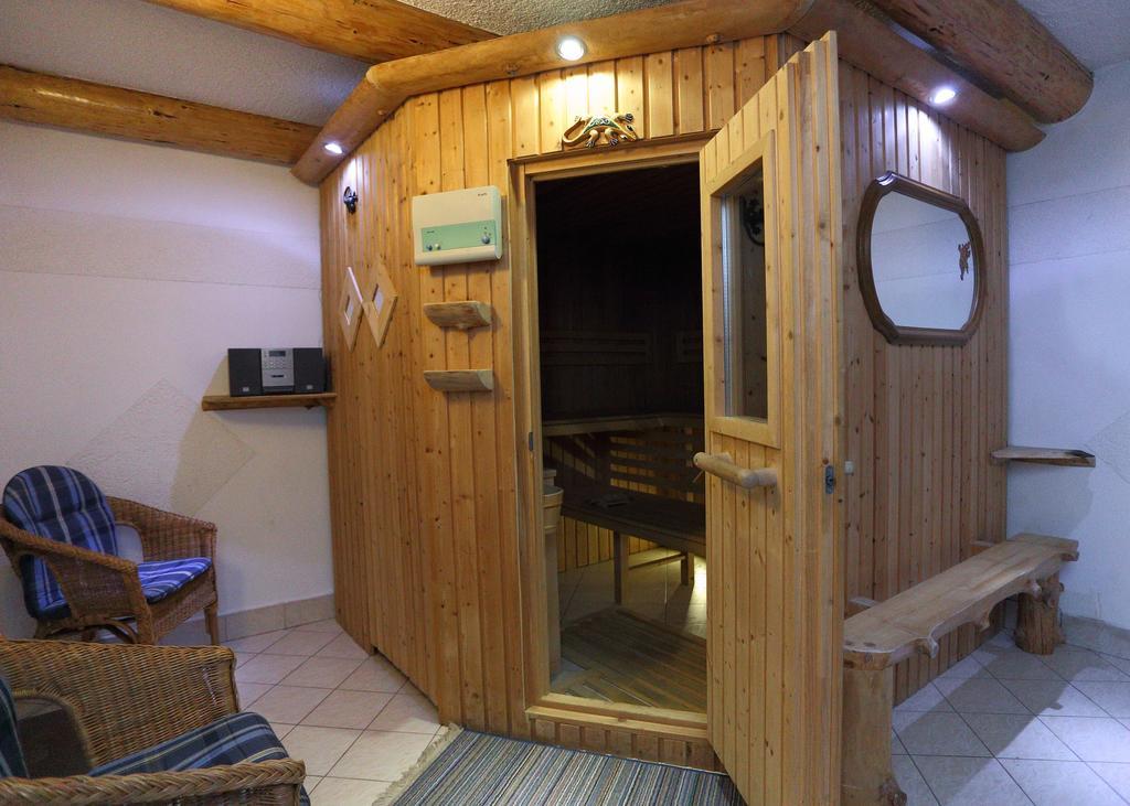 Pensjonat Tara Jeleśnia Extérieur photo