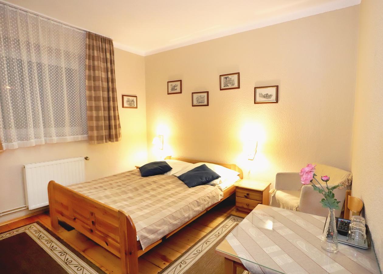 Pensjonat Tara Jeleśnia Extérieur photo