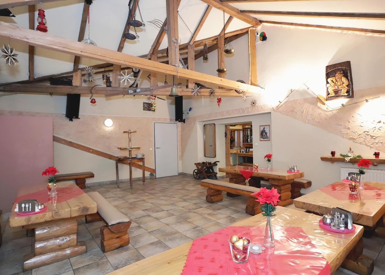 Pensjonat Tara Jeleśnia Extérieur photo