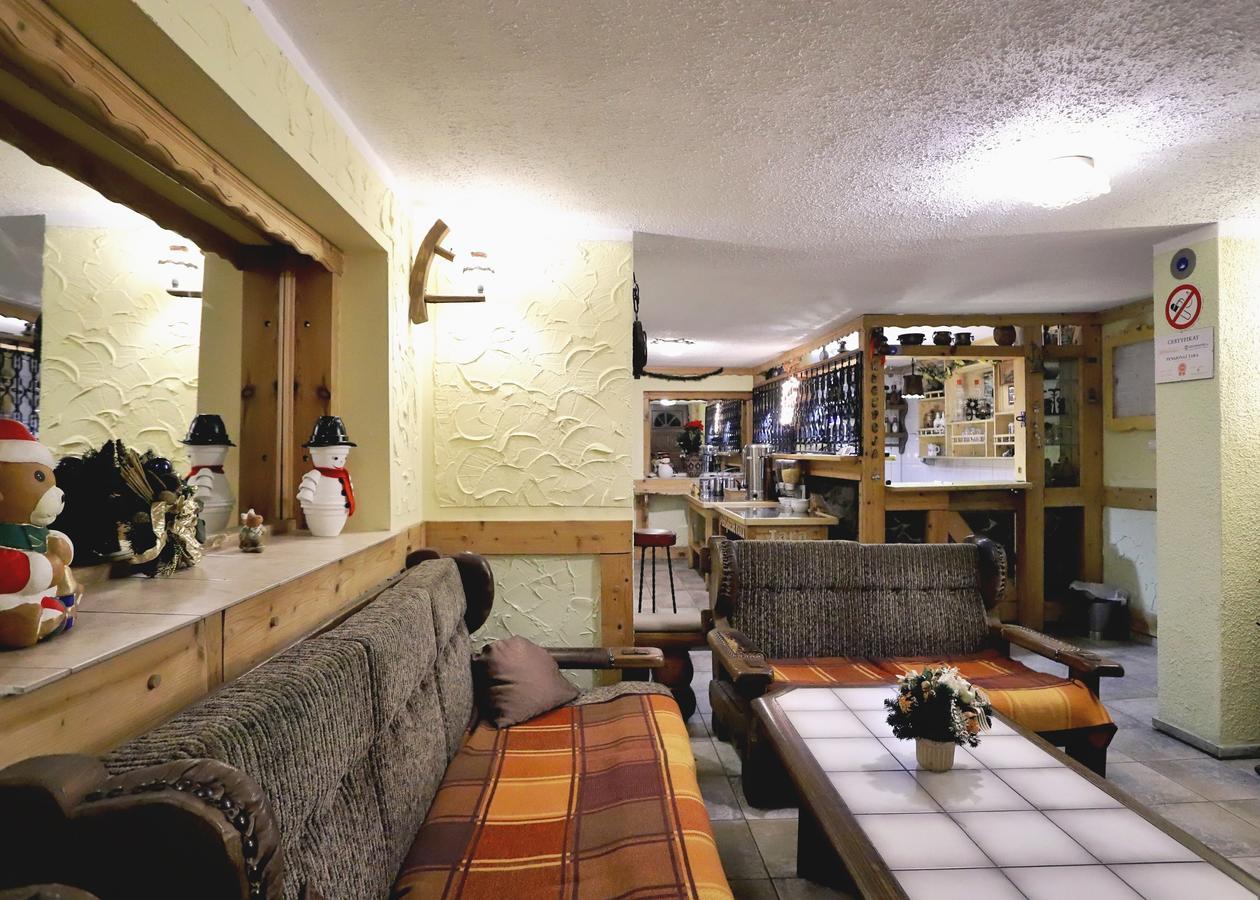 Pensjonat Tara Jeleśnia Extérieur photo